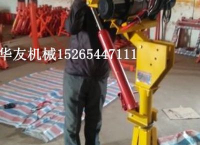 點(diǎn)擊查看詳細(xì)信息<br>標(biāo)題：華友機(jī)械車(chē)載小吊機(jī)(各種液壓式小吊機(jī)） 閱讀次數(shù)：10495
