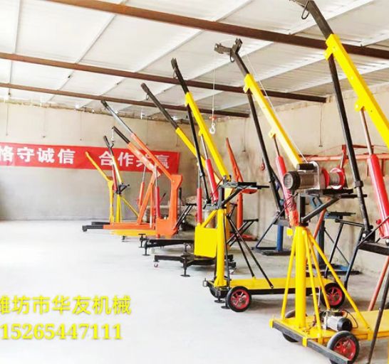 點擊查看詳細(xì)信息<br>標(biāo)題：裝車卸貨用小吊機 閱讀次數(shù)：3123