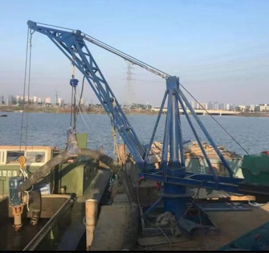 點擊查看詳細信息<br>標題：裝車卸貨 車間碼頭 魚塘吊機 閱讀次數(shù)：2215